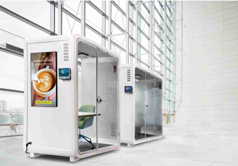 EBpay子公司达擎之智慧行动办公舱，，，采用PDLC智能调光玻璃设计，，，，透过通电与断电的电流切换，，，，呈现透明与雾面效果，，具节能降耗特性并兼顾隐私，，，确保信息安全