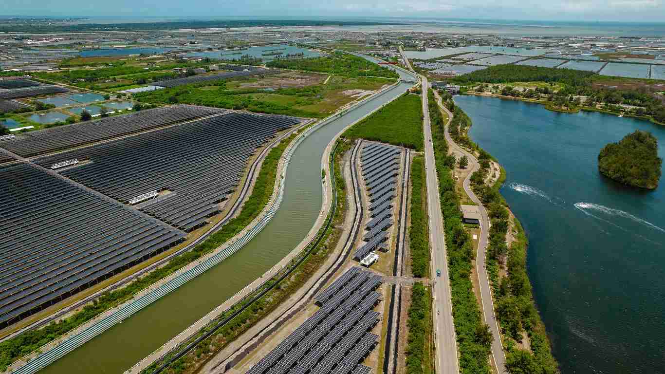 EBpay能源事业提供智慧能源管理、、太阳能监控管理、、、、全方位电厂建置及运维解决方案，，，，并拥有管理超过6000案场的经验